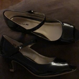 Girls patent peep toe heels